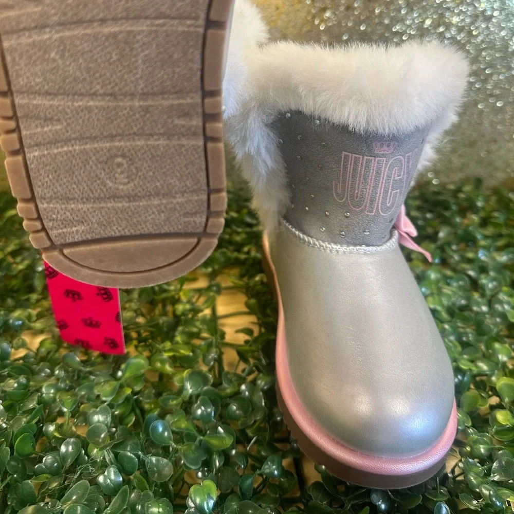 Juicy Couture stylish silver